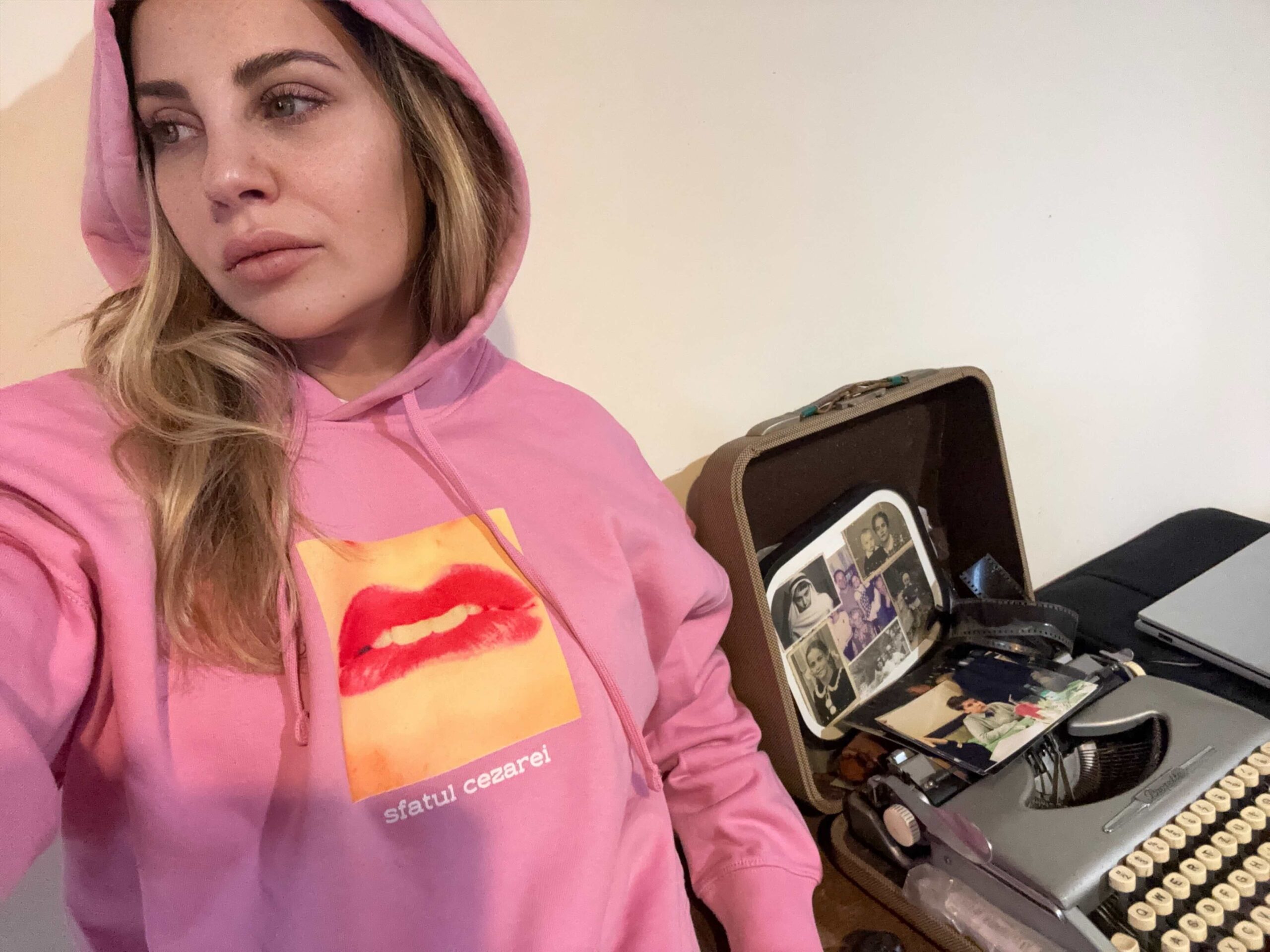 cezaraluciavladescu.com